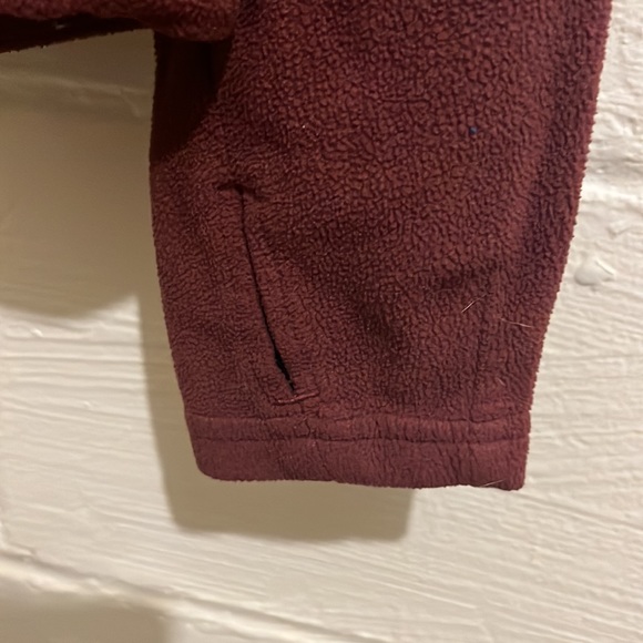 maroon fleece quarter-zip - Picture 5 of 5